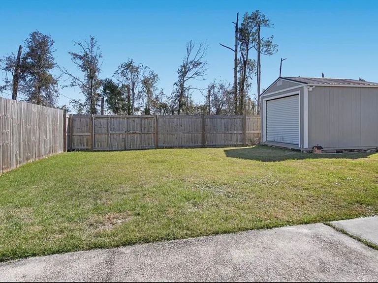 105 Christie Ln — Photo 20