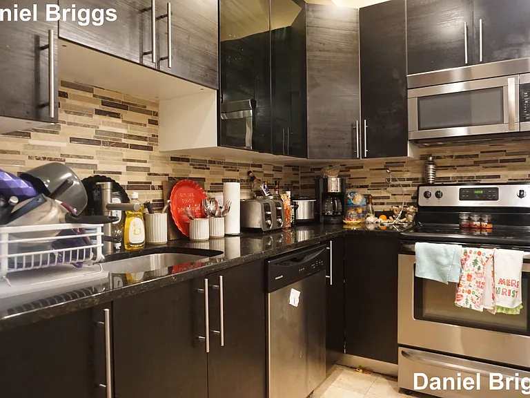 1801 Beacon St #6 — Photo 3