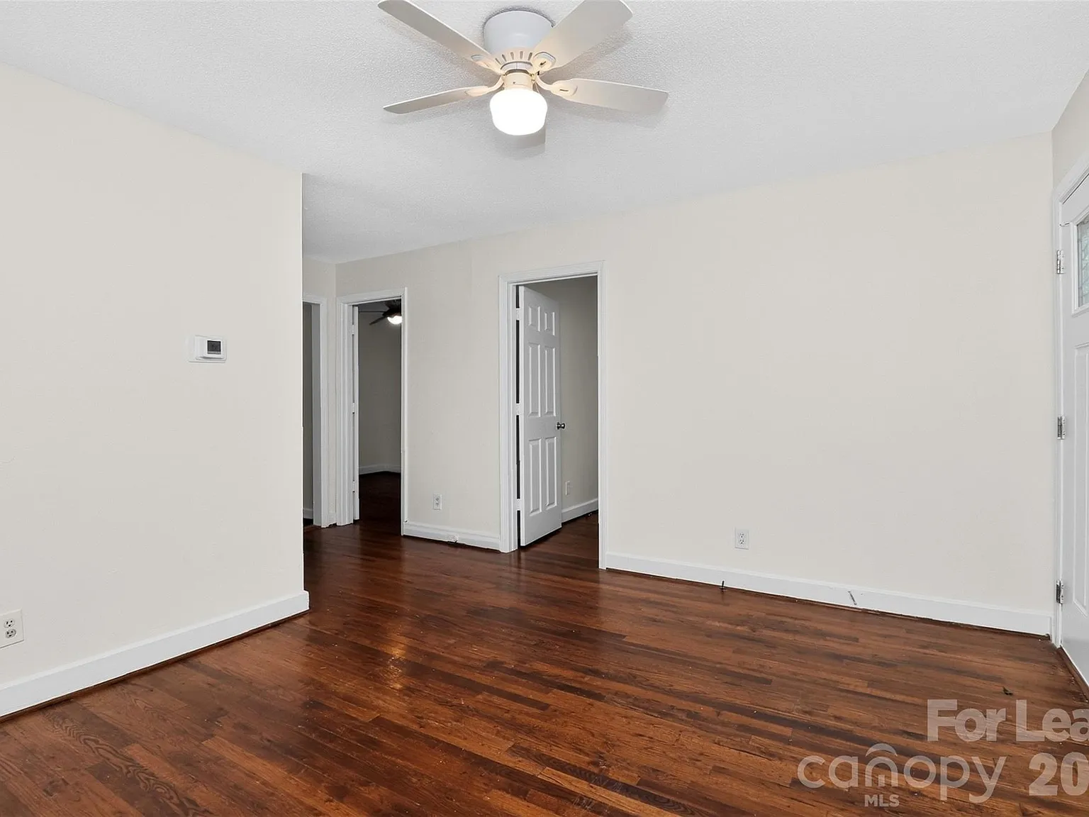 2 bed, 1.0 bath, $1,250 — Photo 3