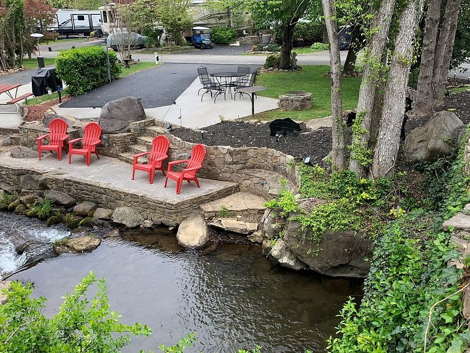 1st image of 4229 E Parkway Lot 292