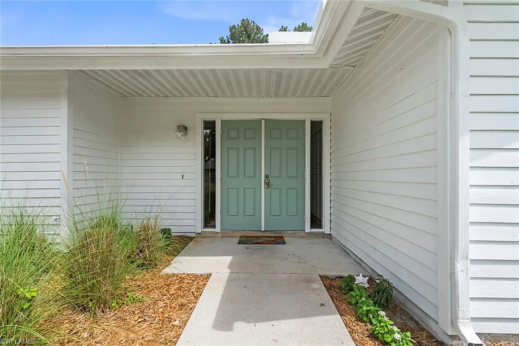 3 bed, 2.5 bath, 2700 sqft, $5,000 — Photo 4