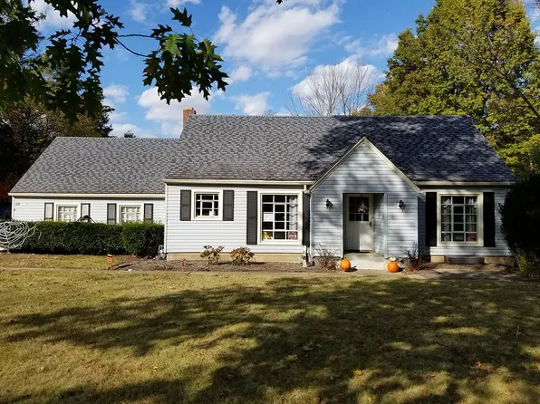 135 E Streetsboro St, Hudson, OH 44236