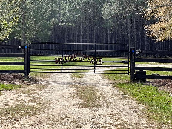 2nd image of 286 Silver Brook Trl