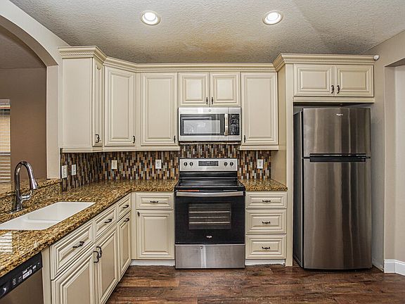 5th image of 10610 Navigation Dr