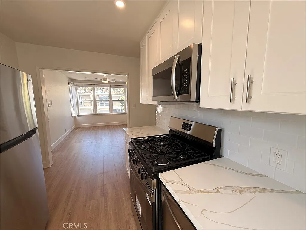 Building Photo - 200 Avenida Monterey
