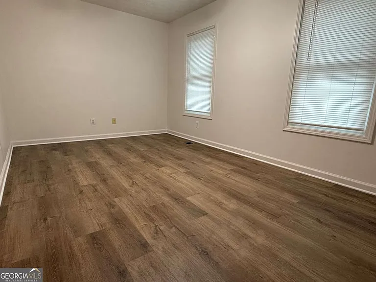 160 2nd St #2 — Photo 27