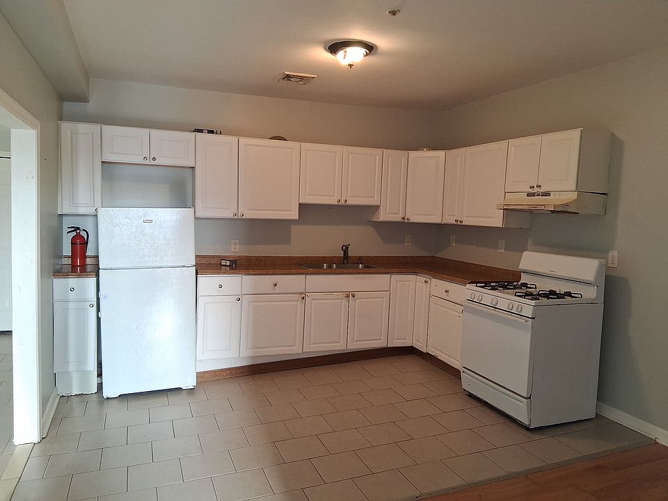 1st image of 130 North Ave APT 3B