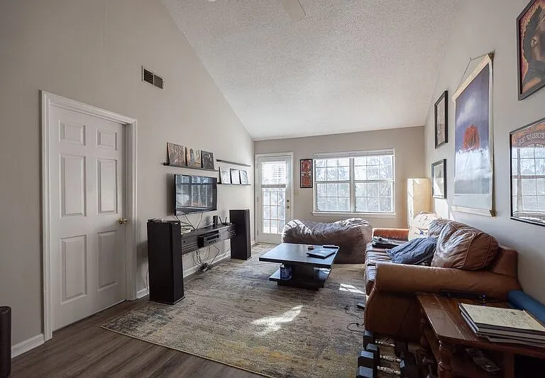 2165 Milledge Ave #A-10 — Photo 4