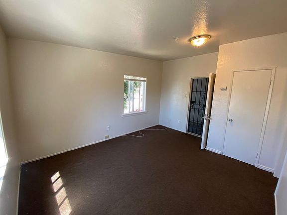 3rd image of 2601 Center Ave APT 200