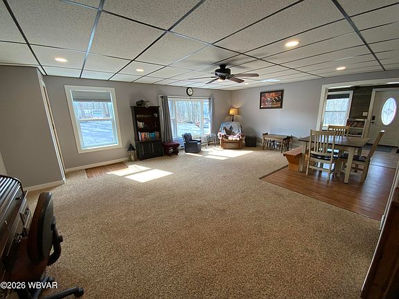 4th image of 1682 Youngdale Rd