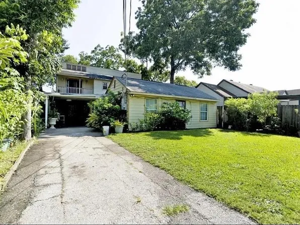 804 Pearl St #1, Baytown, TX 77520