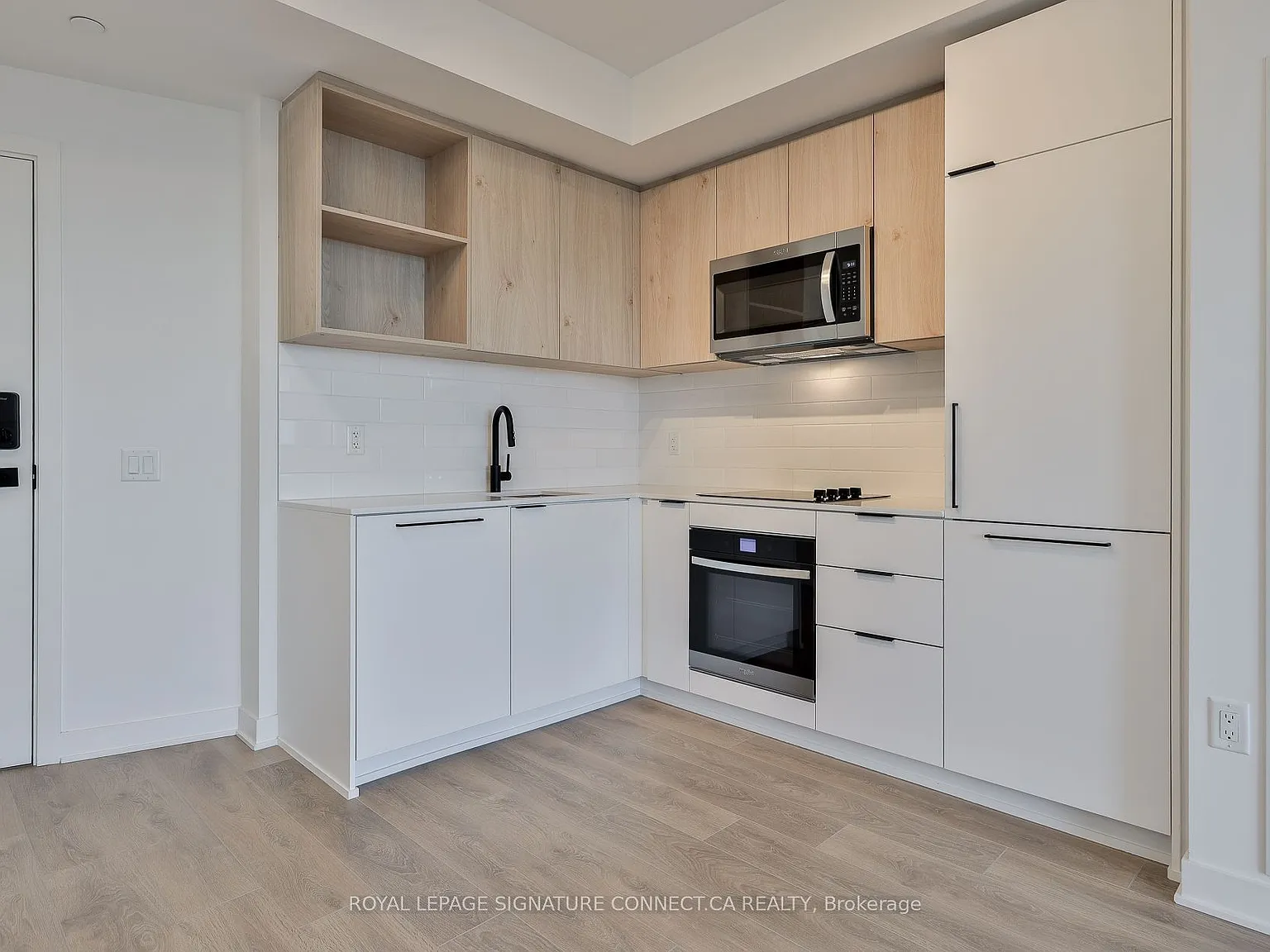 1185 Dupont St — Photo 4