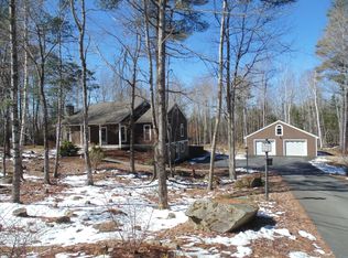 51 Eaton Ridge Dr, Holden, ME 04429