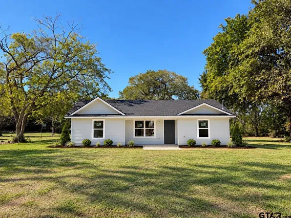 928 Dunlap St, Mount Vernon, TX 75457