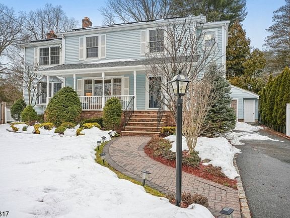 2nd image of 40 Golf Rd