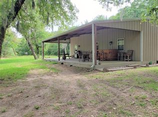 1575 County Road 215, Weimar, TX 78962