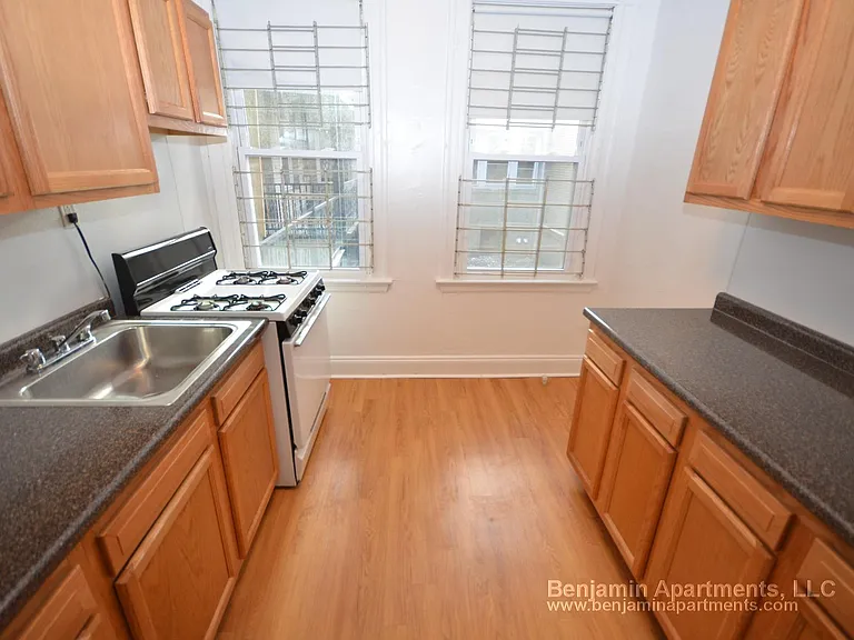 1634 Commonwealth Ave #4 — Photo 2