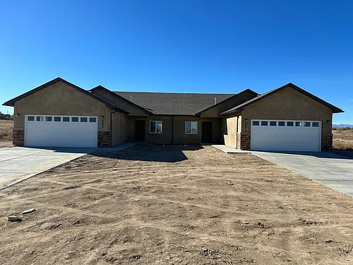 684 E Hahns Peak Ave #686 Photo 1