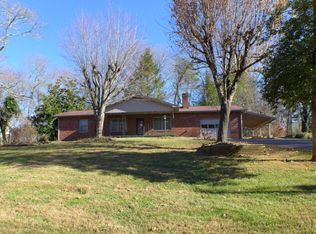 354 Hurst Cir, Franklin, NC 28734