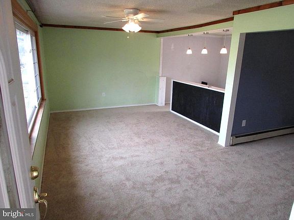 3rd image of 57 Mistletoe Ln