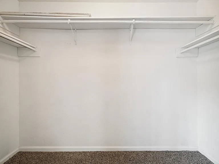 5715 S Magazine Cir — Photo 18