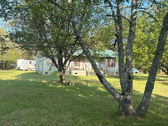 3rd image of 280 Harrison Rd