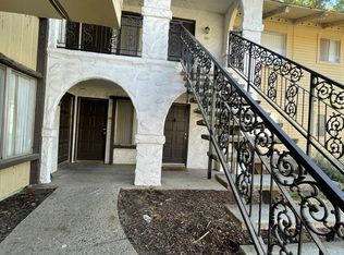 1418 S Crowe St UNIT 20, Visalia, CA 93277