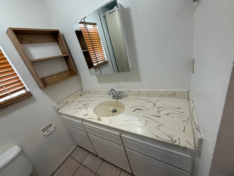 20788 Thunderbird Rd — Photo 32