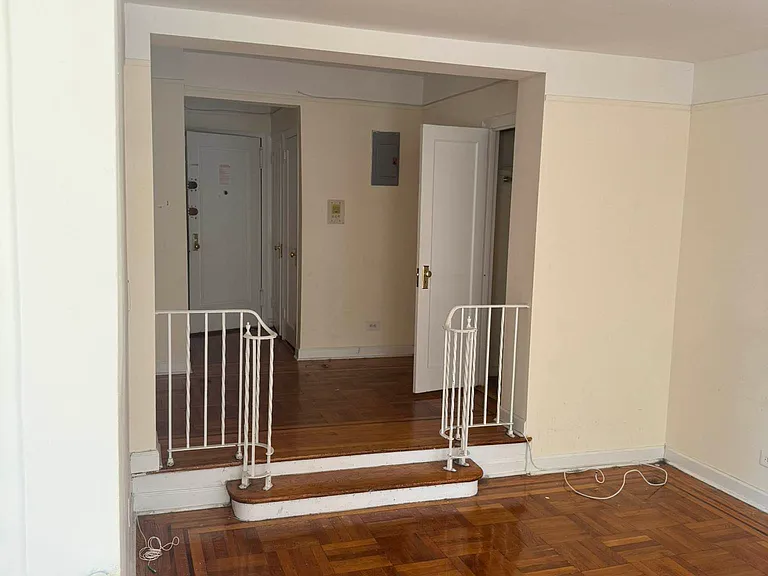 114-20 Queens Blvd #4 — Photo 7