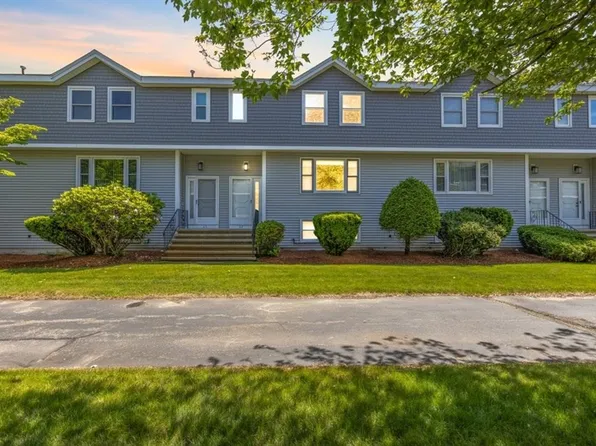 62 Villa Roma Dr Unit 62, Tewksbury, MA 01876