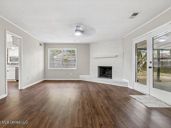 3rd image of 5698 Shannon Dr