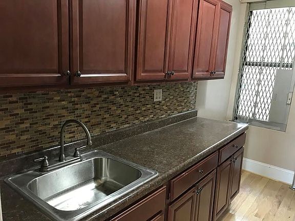 2nd image of 1315 Eastern Pkwy #40