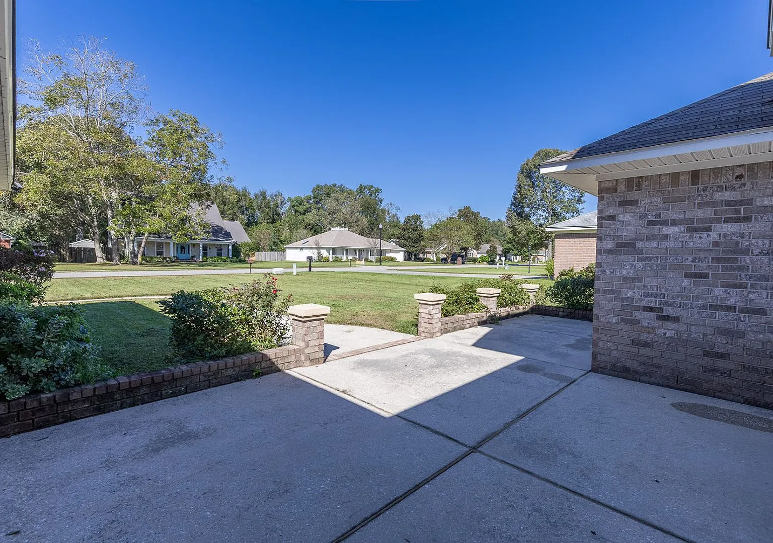 Charming home in Fairhope 3/2 available Now! — Photo 3