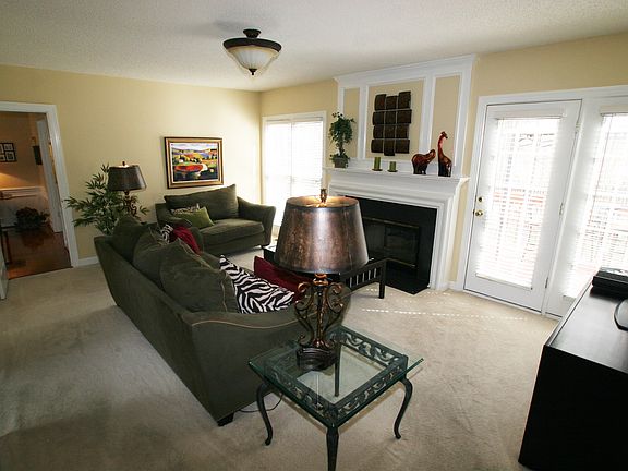 4th image of 6208 Oak Cove Ln