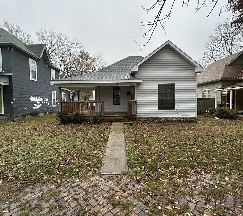 1st image of 411 W Kansas Ave