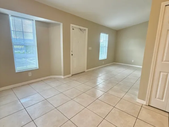 1242 SE 8th St APT 1, Cape Coral, FL 33990