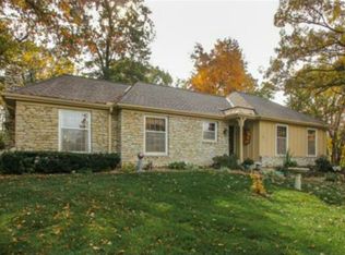 7105 Switzer Rd, Shawnee, KS 66203