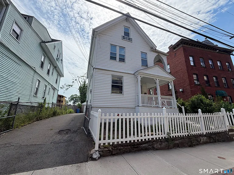 128 Bartholomew Ave — Photo 17