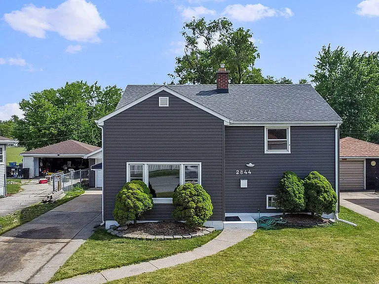 2844 Duluth St — Photo 9