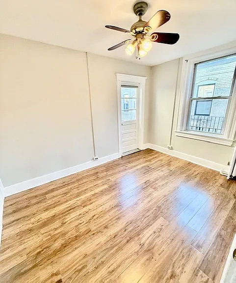 213 Hanover St #5 — Photo 7