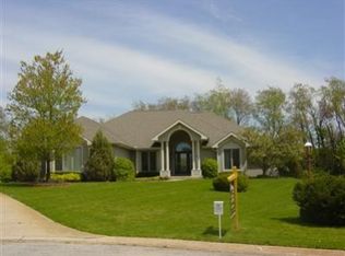 597 Shatz Dr, Valparaiso, IN 46385