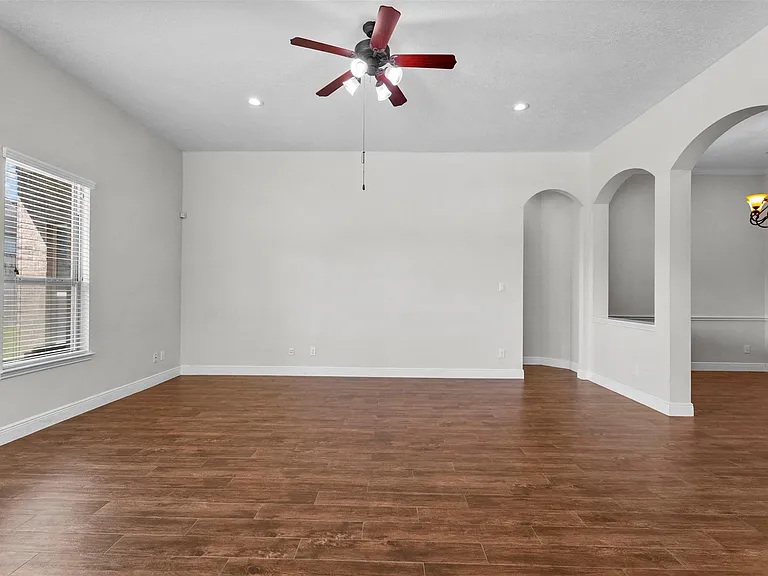 2558 Marufo Vega Dr — Photo 9