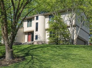 227 Springhouse Dr, Clairton, PA