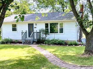241 S East St, Fowlerville, MI 48836