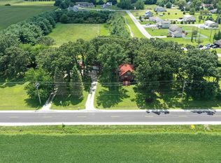 5714 E 3500s Rd, Saint Anne, IL 60964
