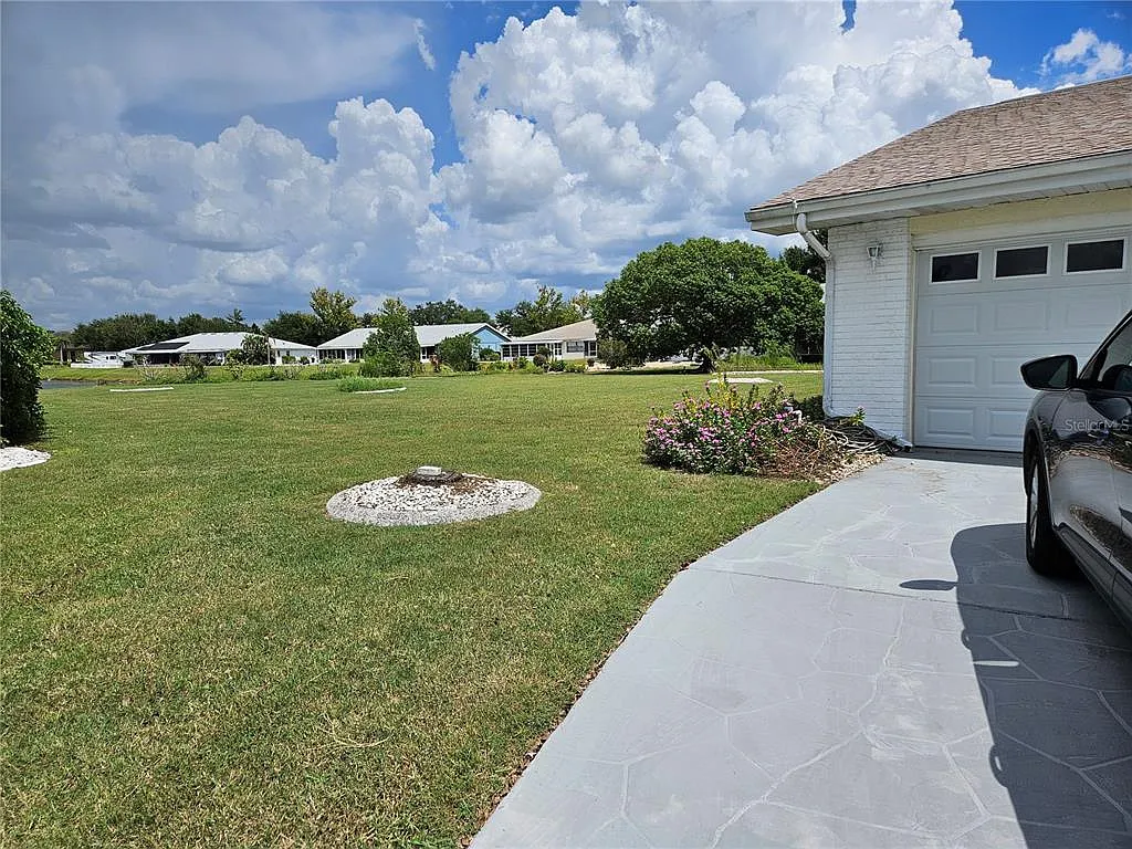 2 bed, 2.0 bath, 1516 sqft, $2,300 — Photo 4
