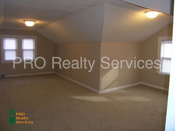 5th image of 4148 Park Ave