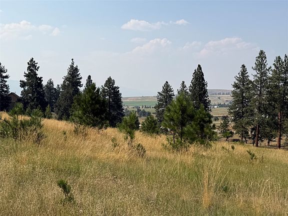 4th image of 984 Sandhill Loop