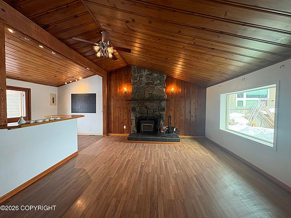 4th image of 4106 Harrison St