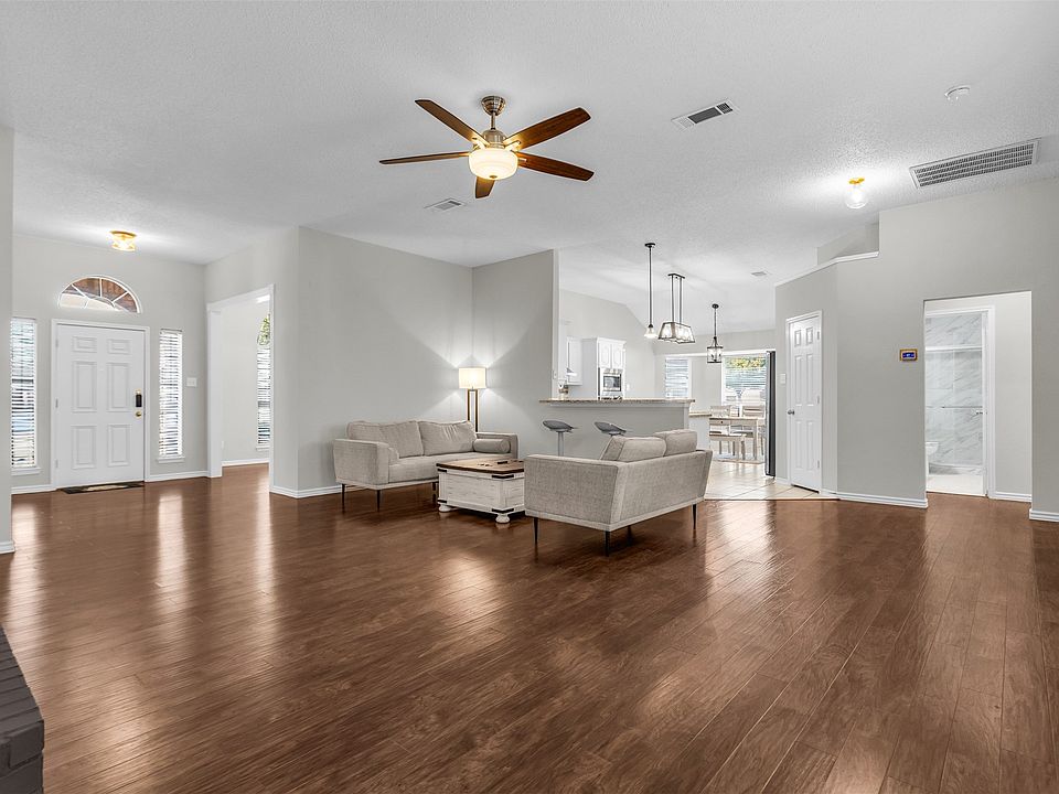 1st image of 308 Glen Ridge Dr